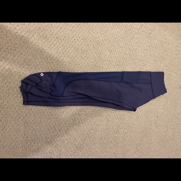 Workout clothes - Picture 3 of 11